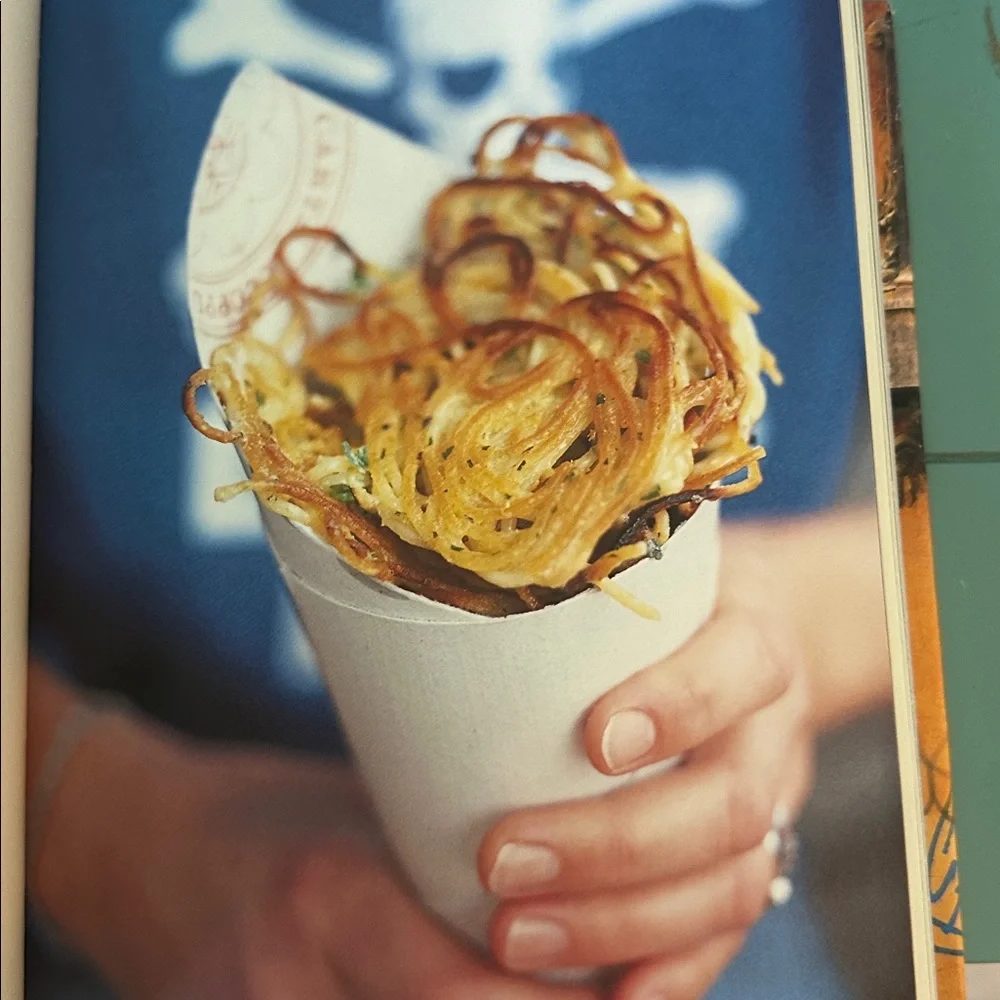 Jamie's Oliver Hardback  - Jamie’s Italy Cookbook Load of good photos /stories